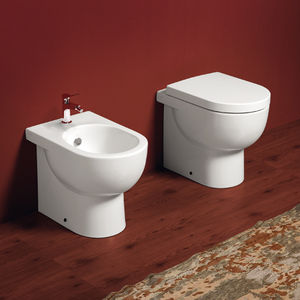 freistehendes WC