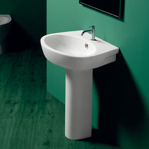 freistehendes Waschbecken / oval / Keramik / modern