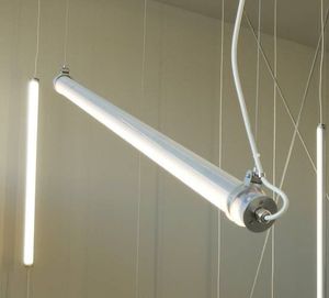 Hängeleuchte / Aufbau / LED / Rohr