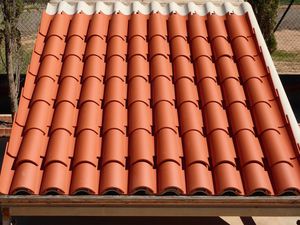 Mönch Nonnen Ziegel / Photovoltaik