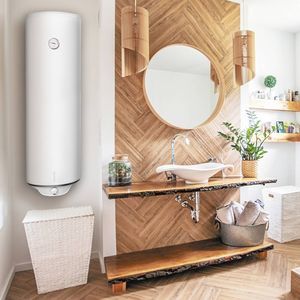 elektrischer Warmwasserbereiter 1