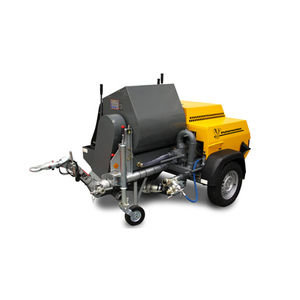 Betonpumpe auf Sattelschlepper