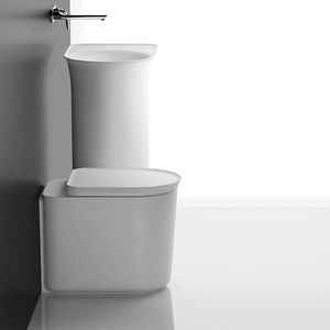 freistehendes WC