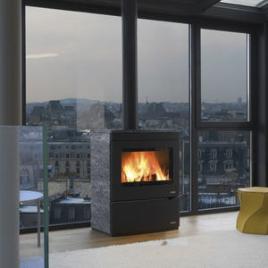 Holz-Kaminofen 1