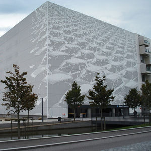 Hinterlüftete Fassade / Aluminium