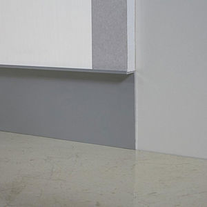 graue Zierleiste