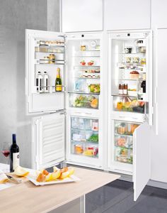 Kühl-Gefrierkombination / Schrank
