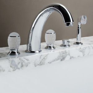 Zweigriffmischer für Badewanne