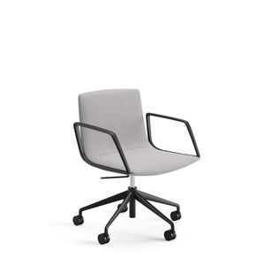 moderner Chefsessel