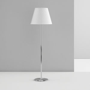 Stehleuchte 1