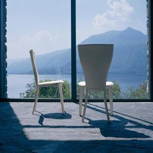 moderner Stuhl
