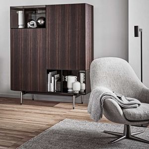 hohes Sideboard 1