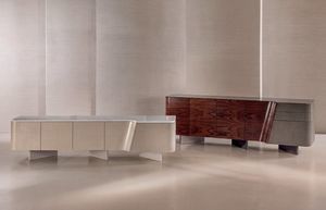 hohes Sideboard