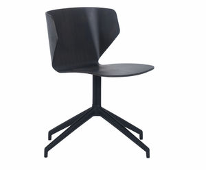 moderner Stuhl 1