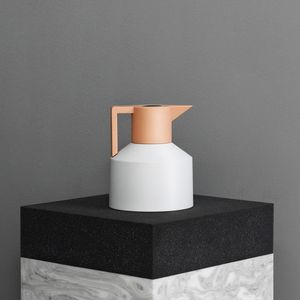 Kunststoffkaraffe 1