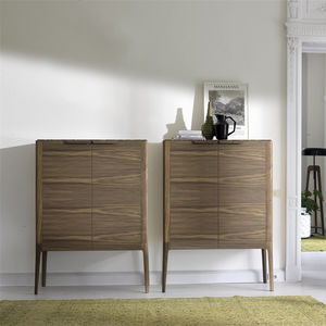 hohes Sideboard