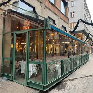 Multifunktionsstruktur für Außenbereich