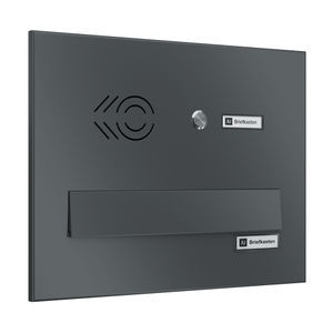 wandmontierter Briefkasten