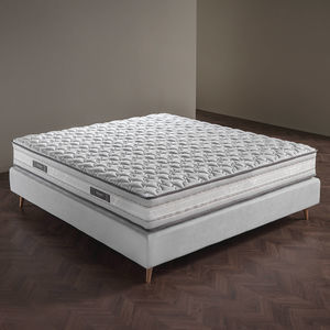 Doppelbett-Matratze 1