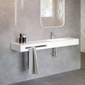eingebautes Waschbecken 1