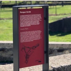 Stele zur Beschilderung 1