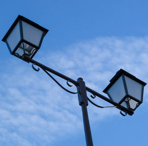 Tragarm für Straßenlaternenpfähle / Aluminium