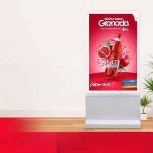 wandmontierte Reklametafel