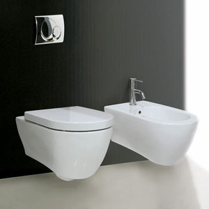 freistehendes WC