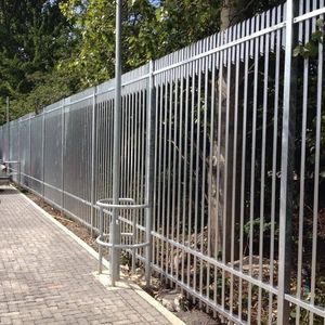 Zaun / geschweißter Maschendraht 1
