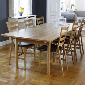 moderner Stuhl