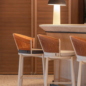 moderner Barhocker