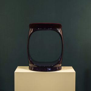 moderner Hocker