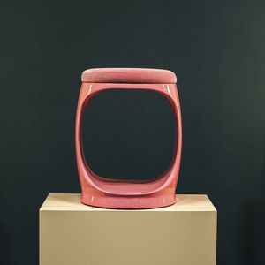 moderner Hocker