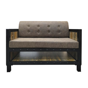 braunes Sofa