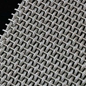 Gewobenes Metall / Edelstahl