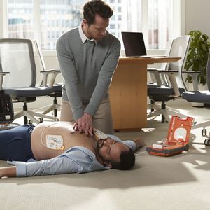 AED-Defibrillator
