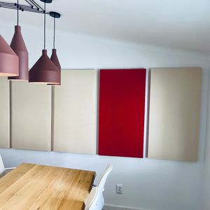 wandmontierte Akustikplatte