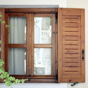 einflügeliger Fensterladen