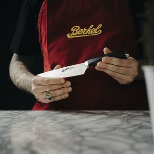 Chefmesser mit Kunststoffgriff