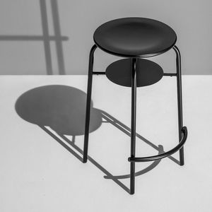 moderner Hocker 1
