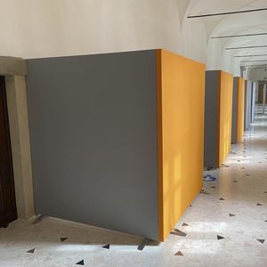 Schallschluckplatte für Raumteiler