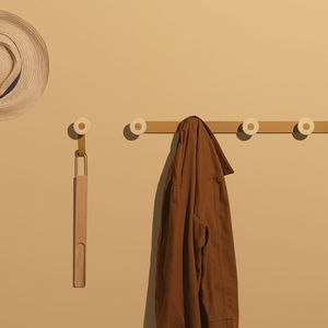 wandmontierter Garderobenständer 1