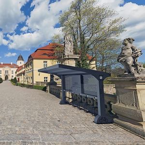 Mehrzwecküberdachung für Elektrofahrräder 1