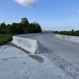 Betonleitplanke 1