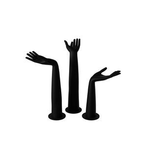 Frau-Hand 1