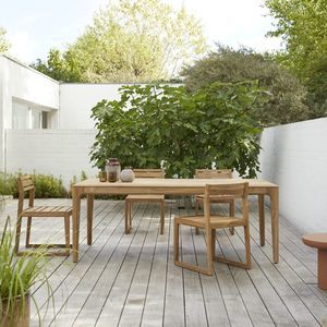moderne Tisch- und Stuhlkombination