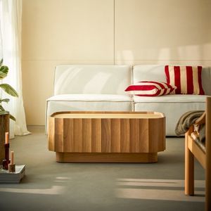 moderner Couchtisch