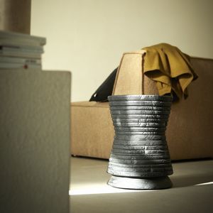 Beistelltisch / minimalistisches Design