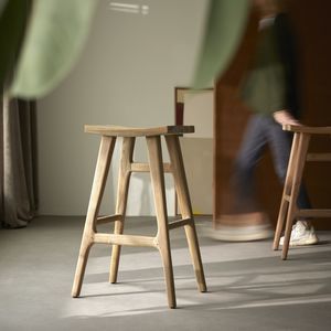 moderner Barhocker