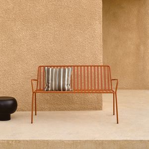 moderne Gartenbank